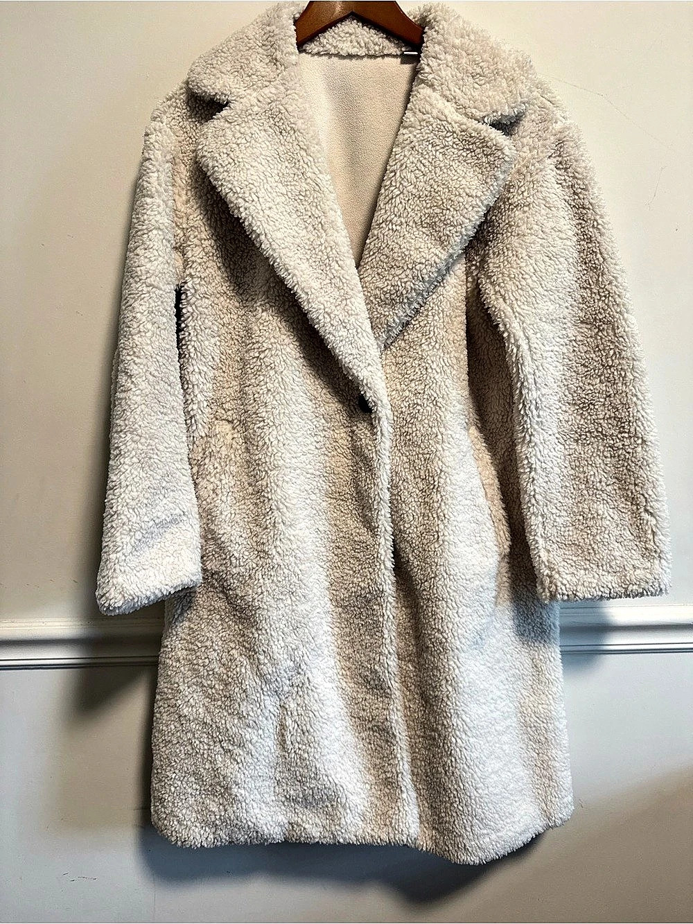 Uniqlo Windproof Outer Fleece Tailored Coat White Small